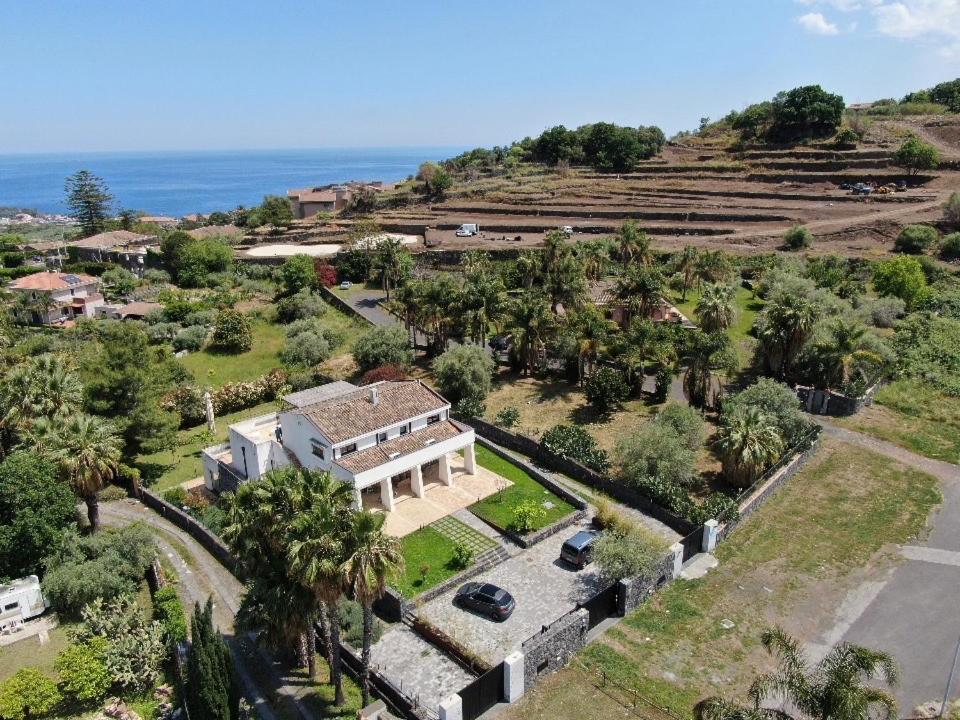 Petrasicula Apartment Aci Trezza Exterior photo